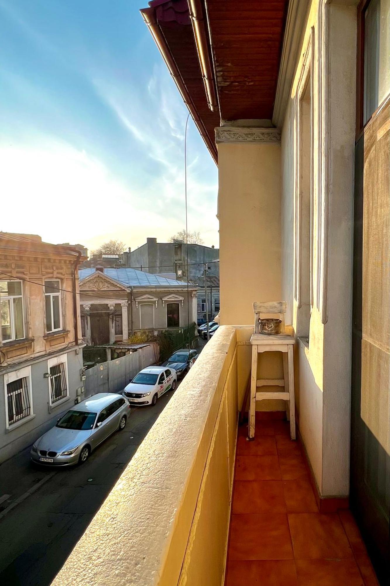 Nice Flat In Villa Near Old Town Bucharest Luaran gambar