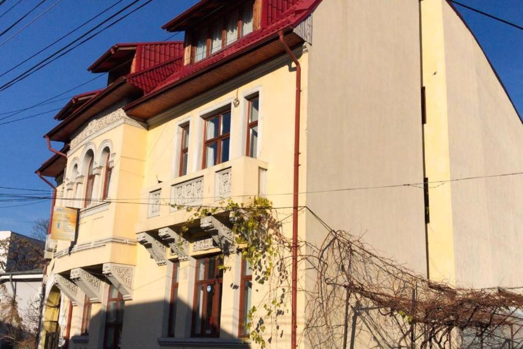 Nice Flat In Villa Near Old Town Bucharest Luaran gambar